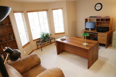 547 S Valley Dr, Nampa, ID 83686 - photo 6