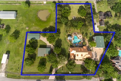 4010 Country Trails St, Alvin, TX 77511 - photo 4