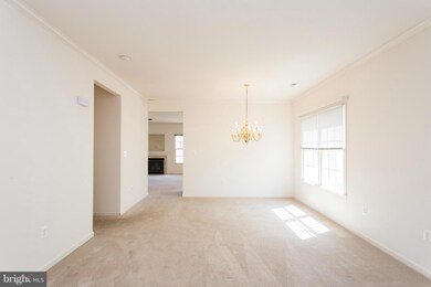 6913 Castleton Dr, Fredericksburg, VA 22407 - photo 7