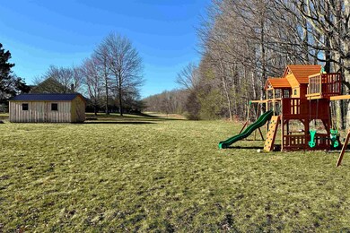 548 Ridgefield Rd, Shelburne, VT 05482 - photo 5