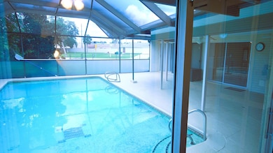 2140 bed to pool