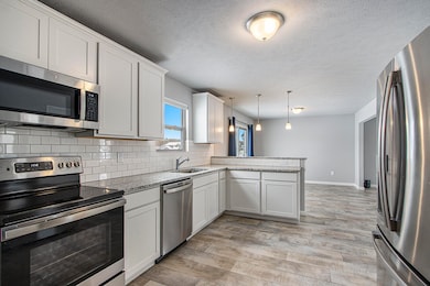 47805 Silver Oaks W, Mattawan, MI 49071 - photo 6