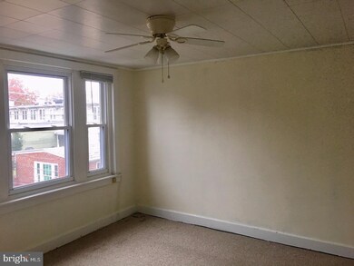 308 S 3rd Ave, Reading, PA 19611 - photo 3