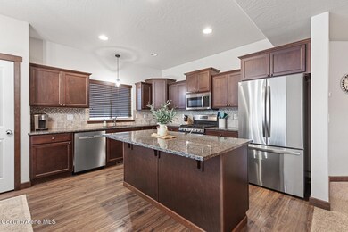 6628NGavinLoop-7