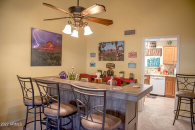 Living Room/Dining Area