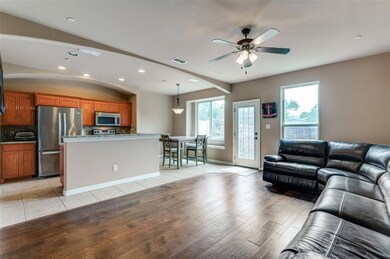 220 Corinna Ct, Hurst, TX 76053 - photo 4