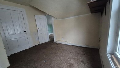 421 S Warren St, South Bend, IN 46619 - photo 6
