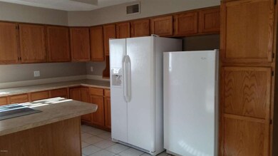 5727 W Holly St unit 7, Phoenix, AZ 85035 - photo 6