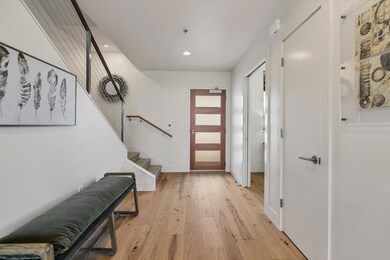 2735 NW Crossing Dr unit 201, Bend, OR 97703 - photo 7