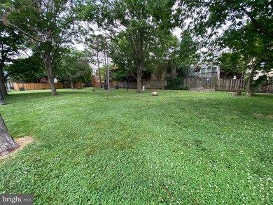 1035 W Barre St, Baltimore, MD 21230 - photo 3