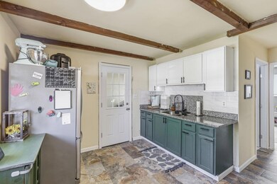 1577 Omar Dr, Columbus, OH 43207 - photo 7