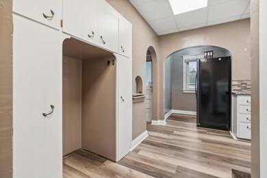 900 Riehl St, Waterloo, IA 50703 - photo 4