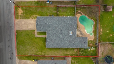 1709 Peach St, Kilgore, TX 75662 - photo 2