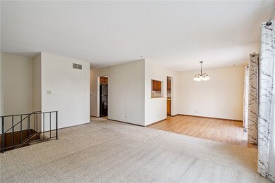 4702 Twin Pine Dr NE, Cedar Rapids, IA 52402 - photo 6