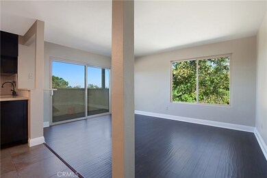 New Hand Textured Ceilings & Accessible Beige Ppaint!!