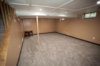 5067 Brewster Dr, Columbus, OH 43232 - photo 4