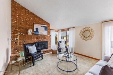 7-web-or-mls-1945 Banyan Ct NW 7