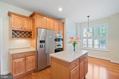 6921 Netherstone Ct, Gainesville, VA 20155 - photo 5