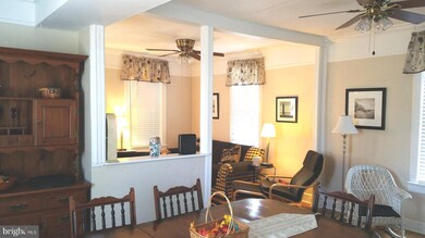 209 Hawthorn St, Colonial Beach, VA 22443 - photo 5