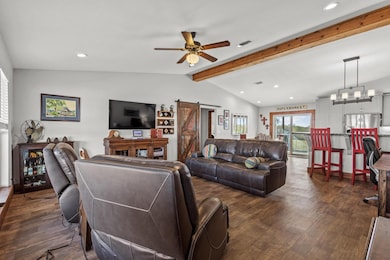 602 N Water St, Savoy, TX 75479 - photo 6