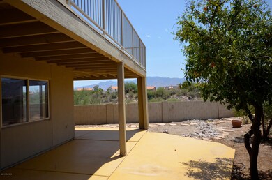 Backyard & Covered Patio