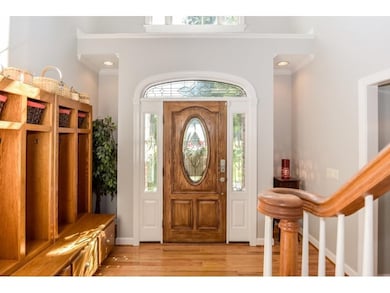 Entry Foyer whardwoods