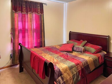 Lower unit rents for $850