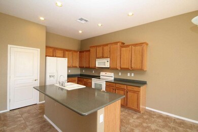 7 Roomy Kitchen Island