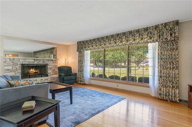 906 NW Range St, Blue Springs, MO 64015 - photo 5