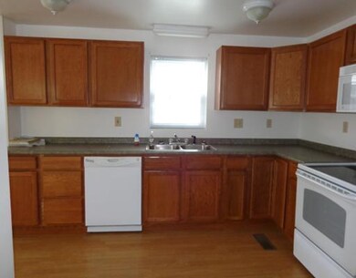 10 Spruce Ct, Sanford, ME 04073 - photo 6