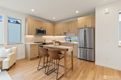 2214 Broadway E unit B, Seattle, WA 98102 - photo 5