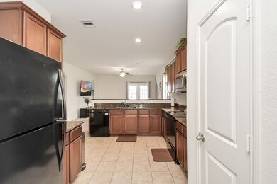 10951 Dover White Dr, Humble, TX 77396 - photo 6