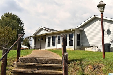 928 2nd St SE, Graysville, AL 35073 - photo 3