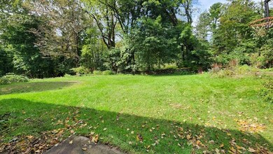 986 Stafford St, Rochdale, MA 01542 - photo 6