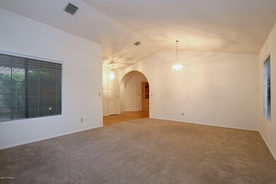 Living Room/Formal Dining