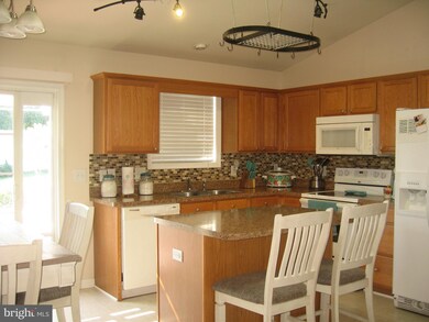 119 Freight Car Cir, Bunker Hill, WV 25413 - photo 6