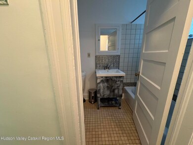 302 Wall St unit 3rd Fl, Kingston, NY 12401 - photo 6