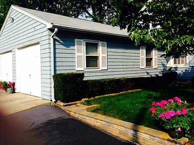 65 Chapmans Ave, Warwick, RI 02886 - photo 4