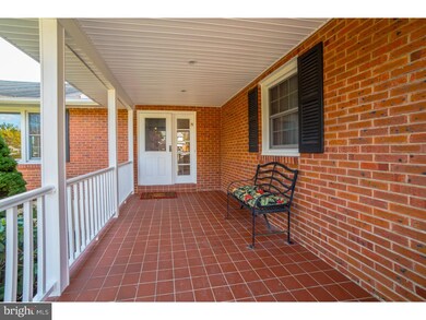 308 Winterhaven Dr, Wilmington, DE 19803 - photo 2