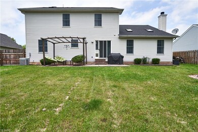 8529 Forest View Dr, Olmsted Falls, OH 44138 - photo 4
