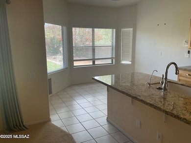 961 S Lucinda Dr, Tucson, AZ 85748 - photo 4