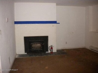 111-137309 Living Room