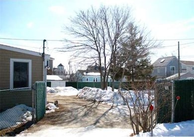 9 70th St, Newburyport, MA 01950 - photo 2