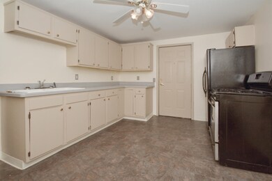 310 Locust St, Marshall, MI 49068 - photo 7