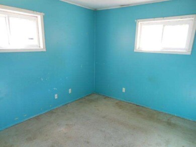 1061 Vincent St, Findlay, OH 45840 - photo 5