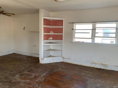 dining/ living room