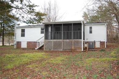 3592 Jennifer View Dr, Asheboro, NC 27205 - photo 5