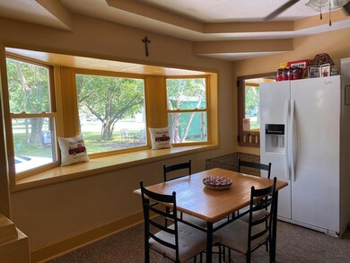 712 S Grove St, Yates Center, KS 66783 - photo 6