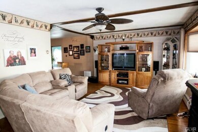 1675 Laurel Ln, Macungie, PA 18062 - photo 3