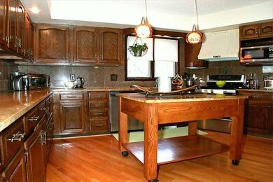 805 50th St, West Des Moines, IA 50265 - photo 6